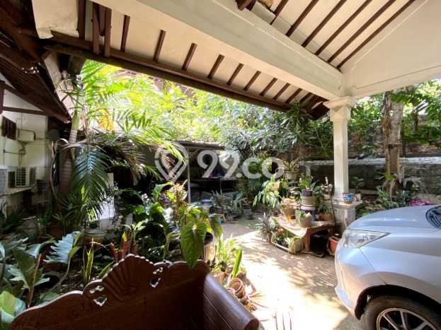 Dijual Rumah Luas Elegan Dengan View Cantik di Bintaro, Jakarta Selatan Dijual Rumah Luas Elegan Dengan View Cantik di Bintaro, Jakarta Selatan
