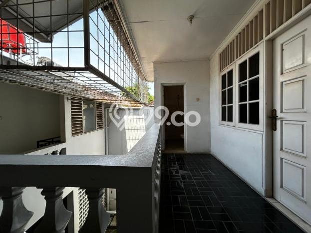 Rumah Luxury Modern Tanpa Renovasi di Bintaro Jakarta Selatan Rumah Luxury Modern Tanpa Renovasi di Bintaro Jakarta Selatan