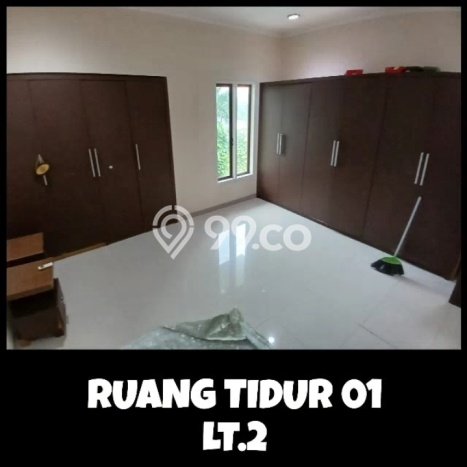 Disewakan! Rumah 4 Kamar Tidur &
4 Kamar Mandi di Kemang, Jakarta Selatan Disewakan! Rumah 4 Kamar Tidur &
4 Kamar Mandi di Kemang, Jakarta Selatan