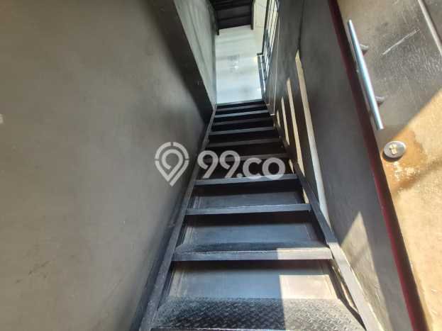 Dijual Kost di Kawasan Kebayoran Baru, Jakarta Selatan, Spesifikasi 10 KT, 5 KM, 200m2 Dijual Kost di Kawasan Kebayoran Baru, Jakarta Selatan, Spesifikasi 10 KT, 5 KM, 200m2