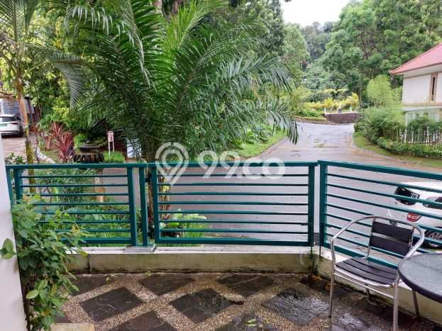 Dijual rumah cantik berada dalam lokasi perumahan elite dan asri Dijual rumah cantik berada dalam lokasi perumahan elite dan asri