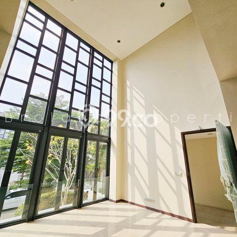 Rumah Luxury Modern Siap Huni di BSD City Tangerang Rumah Luxury Modern Siap Huni di BSD City Tangerang