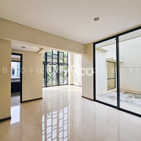 Rumah Luxury Modern Siap Huni di BSD City Tangerang Rumah Luxury Modern Siap Huni di BSD City Tangerang