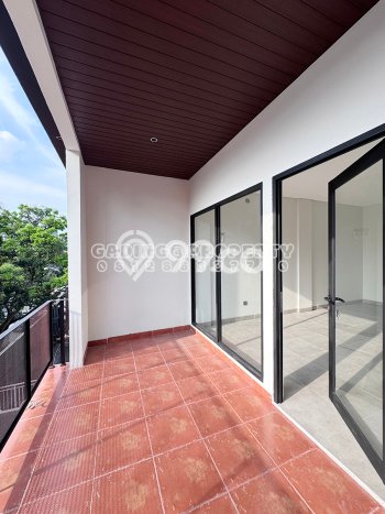 Ruko Bagus Dijual LB 122m2 Lokasi Strategis Tangerang Area Cocok untuk Bisnis Ruko Bagus Dijual LB 122m2 Lokasi Strategis Tangerang Area Cocok untuk Bisnis