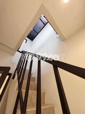 Rumah Luxury Modern Siap Huni di BSD De Park Tangerang Rumah Luxury Modern Siap Huni di BSD De Park Tangerang