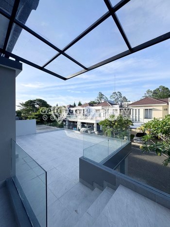 Jual Rumah Luas Megah Dengan View Cantik di BSD De Park, Tangerang Jual Rumah Luas Megah Dengan View Cantik di BSD De Park, Tangerang