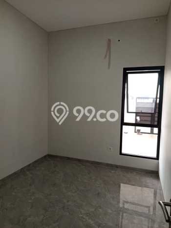 For Sale Rumah 4 Kamar Lokasi Strategis Nyaman dan Strategis di Pamulang For Sale Rumah 4 Kamar Lokasi Strategis Nyaman dan Strategis di Pamulang