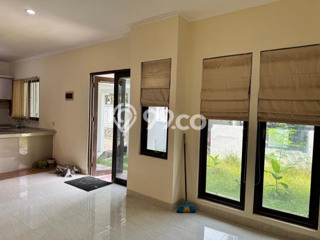 For Sale Rumah 3 Kamar Lokasi Strategis Nyaman dan Strategis di Serpong Utara For Sale Rumah 3 Kamar Lokasi Strategis Nyaman dan Strategis di Serpong Utara