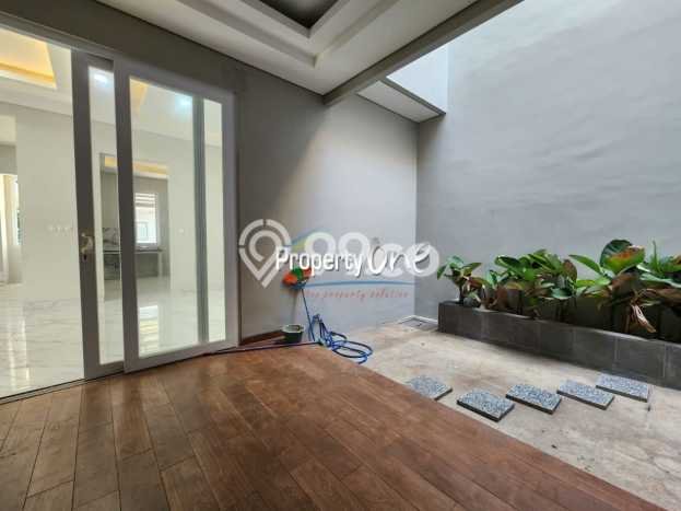 Dijual Rumah Elit Exclusive di BSD, Tangerang Selatan Dijual Rumah Elit Exclusive di BSD, Tangerang Selatan