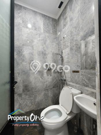 Unit Kost Dijual di BSD dengan 24 Kamar Tidur & Luas Bangunan 750m2 Unit Kost Dijual di BSD dengan 24 Kamar Tidur & Luas Bangunan 750m2