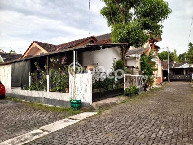 For Sale Rumah 2 Kamar Lokasi Ideal Bagus dan Strategis di Kalasan For Sale Rumah 2 Kamar Lokasi Ideal Bagus dan Strategis di Kalasan