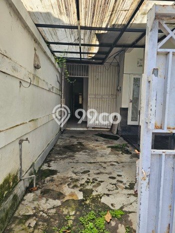 Sewa Rumah Harga Terjangkau di Renon Denpasar Punya 4 Kamar Tidur Sewa Rumah Harga Terjangkau di Renon Denpasar Punya 4 Kamar Tidur