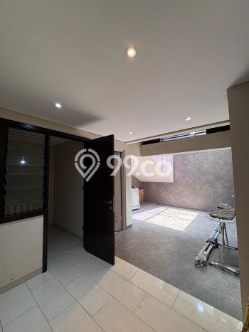 Rumah sewa siap huni 4 Kamar Tidur di BSD, Tangerang Rumah sewa siap huni 4 Kamar Tidur di BSD, Tangerang