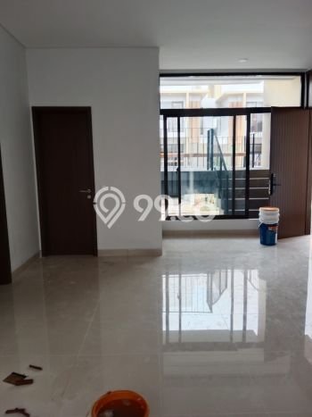 Rumah Mewah LB 177m2 Siap Huni Desain Elegan di BSD, Tangerang Rumah Mewah LB 177m2 Siap Huni Desain Elegan di BSD, Tangerang