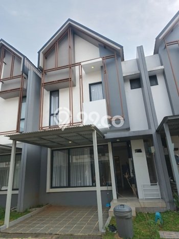 Disewakan! Rumah 4 Kamar Tidur &
2 Kamar Mandi di BSD, Tangerang Disewakan! Rumah 4 Kamar Tidur &
2 Kamar Mandi di BSD, Tangerang