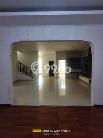Rumah Disewakan Tangerang LT 170m2 LB 170m2 Kawasan Gading Serpong Rumah Disewakan Tangerang LT 170m2 LB 170m2 Kawasan Gading Serpong