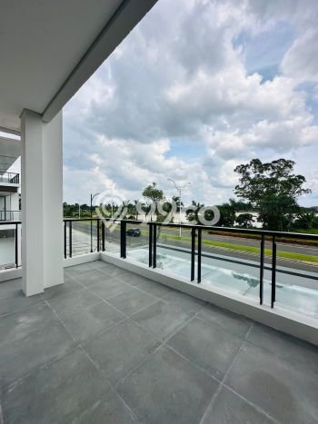 Ruko Disewa di Tangerang dengan LB 127m2 Area Komersial Ramai Ruko Disewa di Tangerang dengan LB 127m2 Area Komersial Ramai