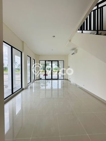 Ruko Disewa di Tangerang dengan LB 127m2 Area Komersial Ramai Ruko Disewa di Tangerang dengan LB 127m2 Area Komersial Ramai