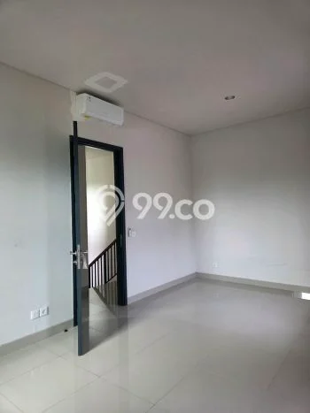 Disewakan! Rumah 3 Kamar Tidur &
3 Kamar Mandi di BSD, Tangerang Disewakan! Rumah 3 Kamar Tidur &
3 Kamar Mandi di BSD, Tangerang
