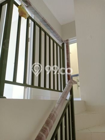 Jarang Ada! Rumah Sewa 2 Kamar Bagus Siap Huni Gading Serpong Jarang Ada! Rumah Sewa 2 Kamar Bagus Siap Huni Gading Serpong