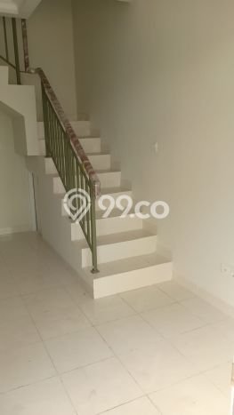 Jarang Ada! Rumah Sewa 2 Kamar Bagus Siap Huni Gading Serpong Jarang Ada! Rumah Sewa 2 Kamar Bagus Siap Huni Gading Serpong