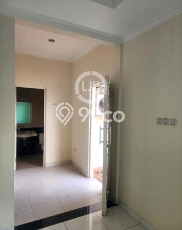 Ready to Use! Luxury House LT 180m2 Desain Elegan di Cibubur Ready to Use! Luxury House LT 180m2 Desain Elegan di Cibubur