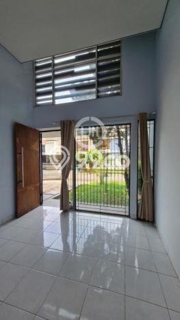 Rumah sewa siap pakai 2 KT di Cibubur, Bekasi Rumah sewa siap pakai 2 KT di Cibubur, Bekasi
