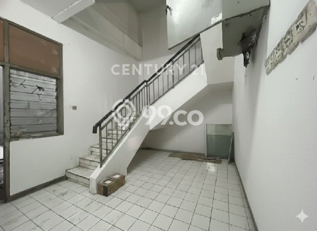 FOR RENT! Ruko di Gading Serpong Cocok untuk Bisnis 300m2 FOR RENT! Ruko di Gading Serpong Cocok untuk Bisnis 300m2