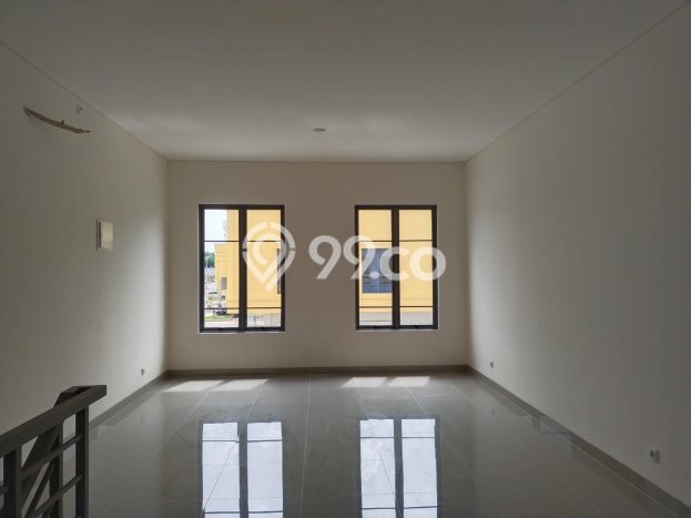 Unit Ruko Disewakan di Gading Serpong di Area Ramai & Strategis Unit Ruko Disewakan di Gading Serpong di Area Ramai & Strategis