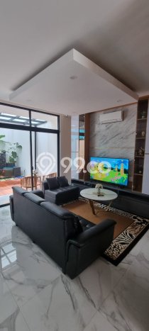 Hunian Elit LB 180m2 Siap Pakai Desain Elegan di Lippo Karawaci, Tangerang Hunian Elit LB 180m2 Siap Pakai Desain Elegan di Lippo Karawaci, Tangerang