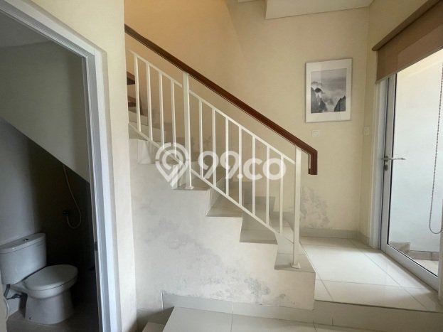 Rumah Luxury Best Location di Tangerang, Banten Rumah Luxury Best Location di Tangerang, Banten