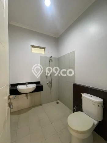 Disewakan Rumah Harga Terjangkau di Gading Serpong Tangerang dengan 4 KT Disewakan Rumah Harga Terjangkau di Gading Serpong Tangerang dengan 4 KT