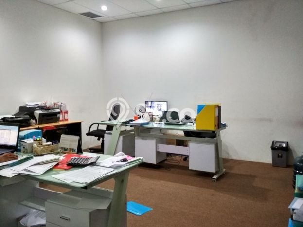 Dijual! Kantor di Alam Sutera Tangerang LT 136m2 / LB 136m2 Kawasan Bisnis Dijual! Kantor di Alam Sutera Tangerang LT 136m2 / LB 136m2 Kawasan Bisnis