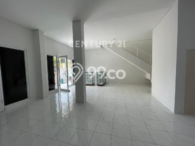 Ruko Dijual di Tangerang LT 81m2 & LB 162m2 Lokasi Terbaik! Ruko Dijual di Tangerang LT 81m2 & LB 162m2 Lokasi Terbaik!