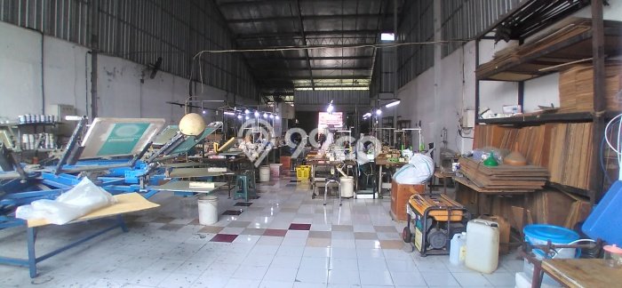 Gudang Kawasan Komersial Kawasan Umbulharjo, Luas 400m2m², Jalan Utama Gudang Kawasan Komersial Kawasan Umbulharjo, Luas 400m2m², Jalan Utama