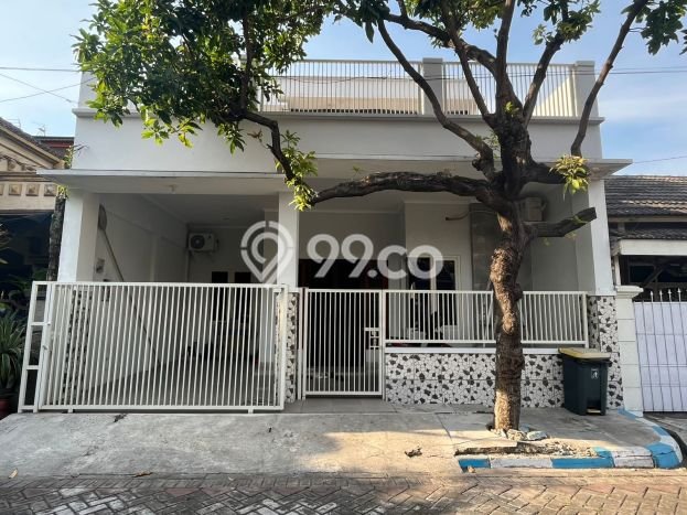 For Sale Rumah 4 Kamar Lokasi Strategis Bagus dan Strategis di Rungkut For Sale Rumah 4 Kamar Lokasi Strategis Bagus dan Strategis di Rungkut