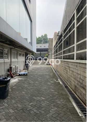 Kantor Dijual di Jakarta Selatan LT 2300m2 & LB 1800m2 Lokasi Terbaik! Kantor Dijual di Jakarta Selatan LT 2300m2 & LB 1800m2 Lokasi Terbaik!