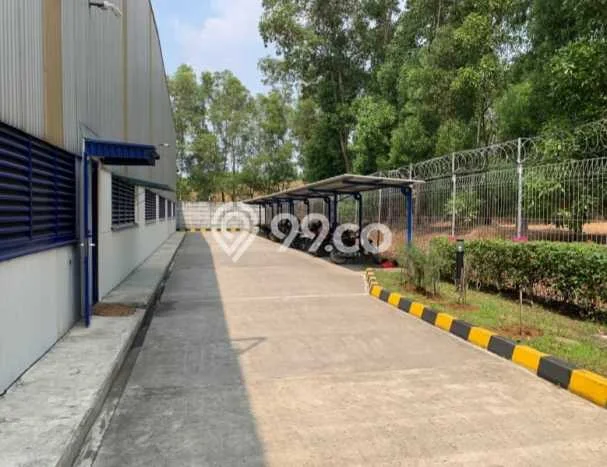 Pabrik di Telukjambe, Luas 3560m2m², Area Komersial, Lokasi Strategis Pabrik di Telukjambe, Luas 3560m2m², Area Komersial, Lokasi Strategis