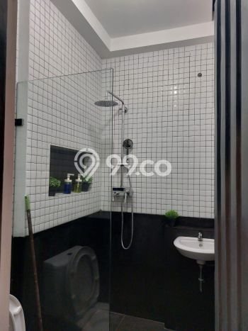 Jual Rumah Modern 2 KT di BSD City, Tangerang Jual Rumah Modern 2 KT di BSD City, Tangerang