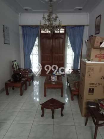 Rumah Luxury Modern Tanpa Renovasi di Bojong Sari Depok Rumah Luxury Modern Tanpa Renovasi di Bojong Sari Depok