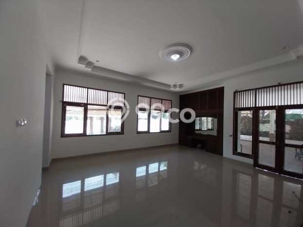 For Sale Rumah Elit Exclusive di Ciputat, Tangerang Selatan For Sale Rumah Elit Exclusive di Ciputat, Tangerang Selatan