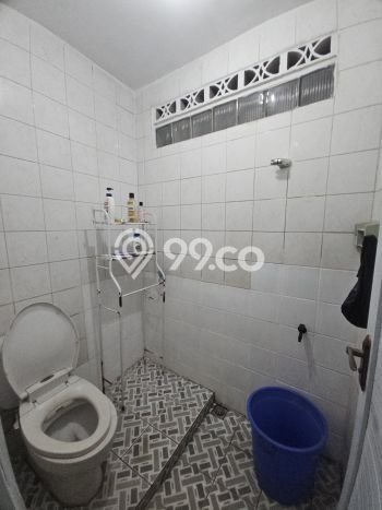 For Sale Rumah 4 Kamar Lokasi Strategis Bagus dan Strategis di Kramat Jati For Sale Rumah 4 Kamar Lokasi Strategis Bagus dan Strategis di Kramat Jati