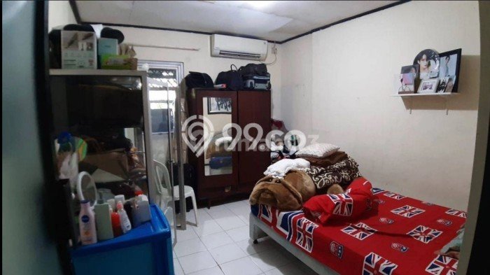 Rumah Strategis Minimalis Lb 350m2 di Cimanggis, Depok Rumah Strategis Minimalis Lb 350m2 di Cimanggis, Depok