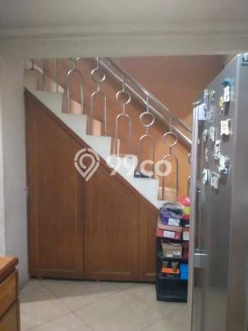 Dijual Rumah Mewah Elegan Dengan View Cantik di Tugu, Depok Dijual Rumah Mewah Elegan Dengan View Cantik di Tugu, Depok
