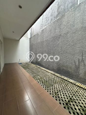 Rumah Sewa Tangerang Selatan LT 204m2 LB 190m2 Area Bintaro Rumah Sewa Tangerang Selatan LT 204m2 LB 190m2 Area Bintaro