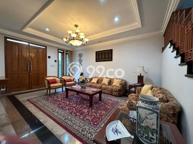 Ready to Use! Luxury House LT 338m2 Desain Modern di Tubagus Ismail Ready to Use! Luxury House LT 338m2 Desain Modern di Tubagus Ismail