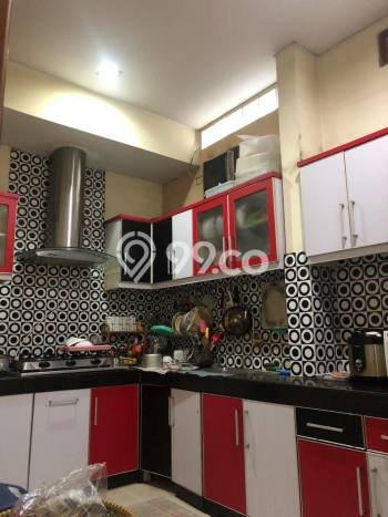 Siap Huni Hunian Elit 6 Kamar di Regol Dekat ke Mana Saja Siap Huni Hunian Elit 6 Kamar di Regol Dekat ke Mana Saja