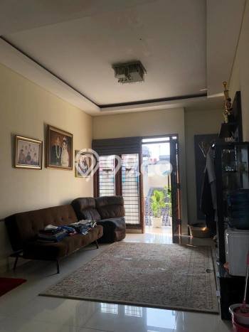 Siap Huni Hunian Elit 6 Kamar di Regol Dekat ke Mana Saja Siap Huni Hunian Elit 6 Kamar di Regol Dekat ke Mana Saja