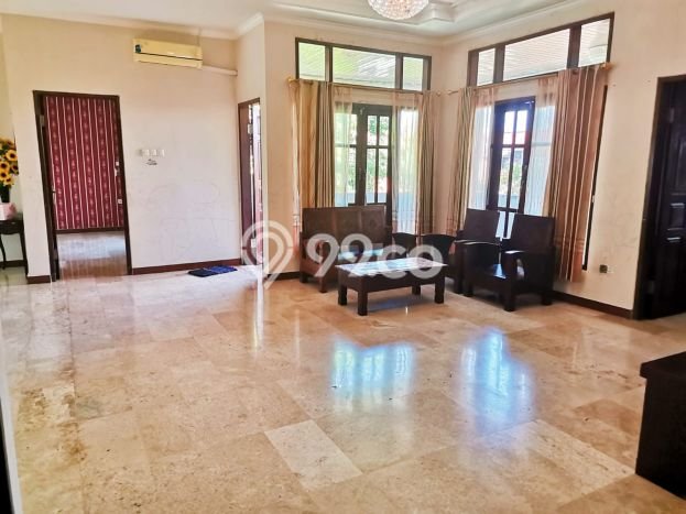 Rumah PREMIUM area Renon, Denpasar, LT 414m2m² Bangunan 550m2m² HARGA TERBAIK! Rumah PREMIUM area Renon, Denpasar, LT 414m2m² Bangunan 550m2m² HARGA TERBAIK!