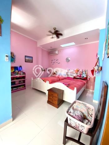 Vila Kawasan , Dimensi 260m2m², Akses ke berbagai keperluan Vila Kawasan , Dimensi 260m2m², Akses ke berbagai keperluan